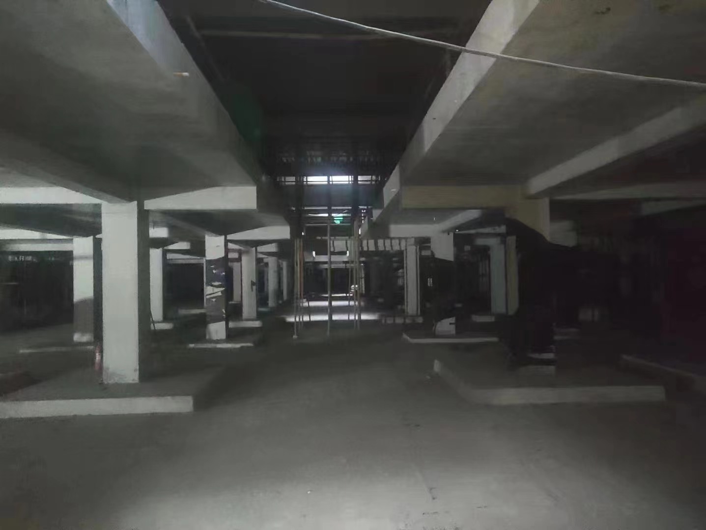 崇明山东又一个上海博普LOFT车库拔地而起
